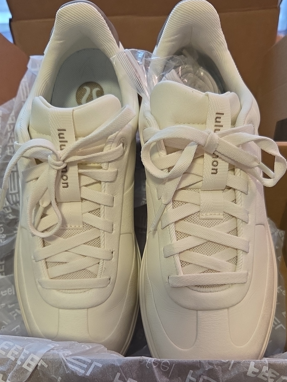 Lululemon Cityverse Sneaker 8.5 - Picture 8 of 16